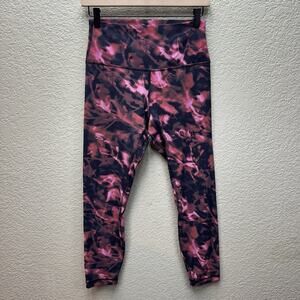 Lululemon Red Black Leggings Size Small24WRDETSF13`3